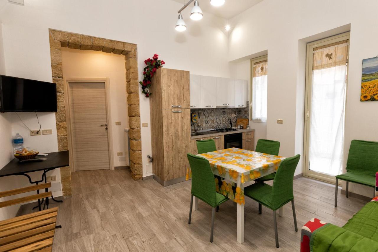 Garden House: Apartments And Rooms For Holidays 巴勒莫 外观 照片